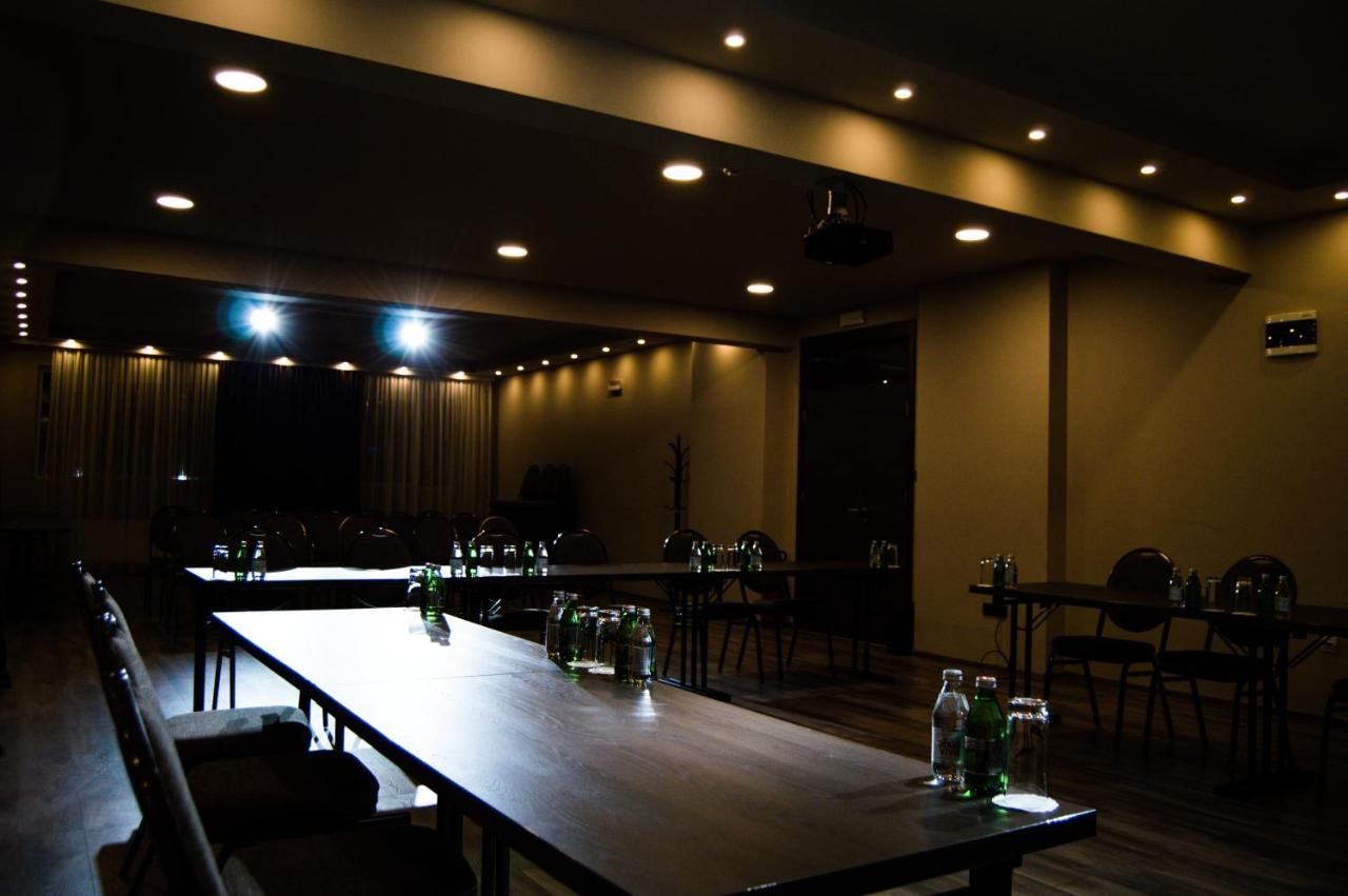 Hotel Ub Business & Wellness Ub Екстер'єр фото
