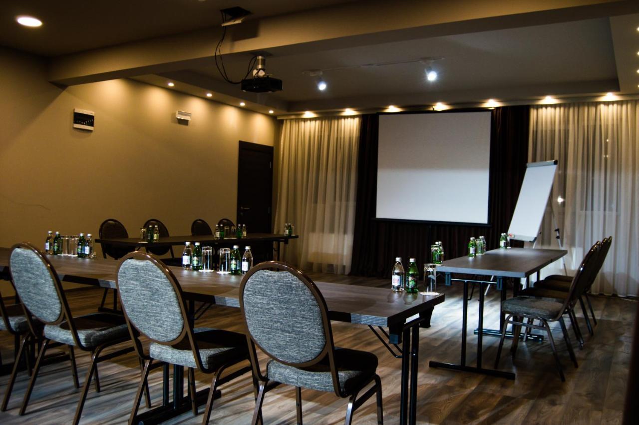 Hotel Ub Business & Wellness Ub Екстер'єр фото