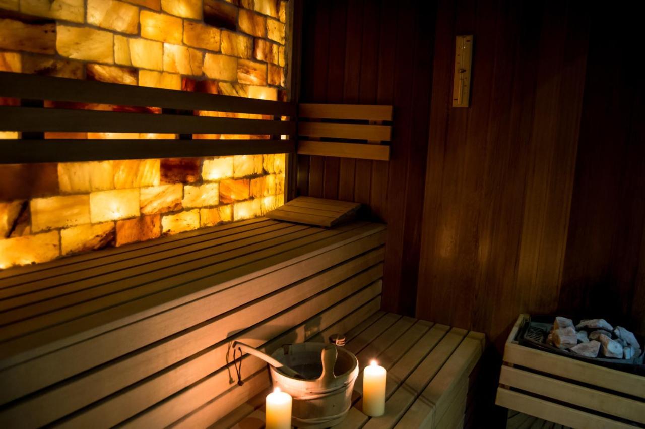 Hotel Ub Business & Wellness Ub Екстер'єр фото